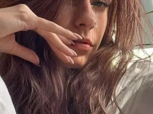 Myfreecams Watch Live Sex Cams of RoxanneJoy