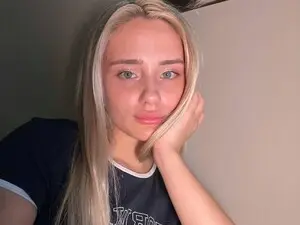 Myfreecams Live Sex Cam of Zirelyn