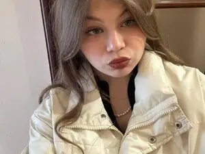 Myfreecams Adult Video Chat of LittleLilly