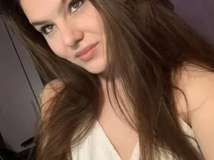 Myfreecams Watch Live Sex Cams of Selena_