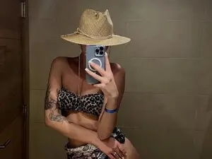 Myfreecams Nude Webcam of Midnight_Muse
