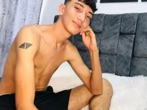 Streamate Free Porn Cam of Maikolortiz