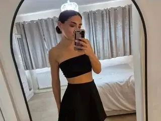 Streamate Nude Webcam of MissTauri