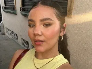 Streamate Live Sex Cam of AlaskaRoss