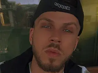 Streamate Free Porn Cam of JonahShaw