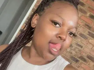 Streamate Live Sex Cam of Seductiveboobsxx