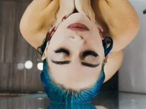 Streamate Live Sex Cam of SrtaBlue