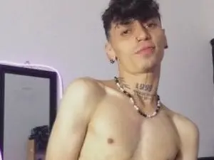 Streamate Adult Webcam of ALEJO_GREYX