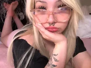 Streamate Sex Cam of nymphokitty