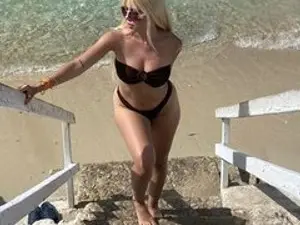 Streamate Adult Webcams of karolinee18