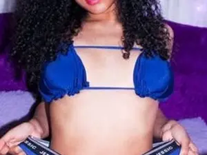 Streamate Nude Webcam of Tiana_Ebony18