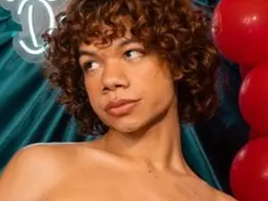 Streamate Free Live Porn of KyleGoldiie