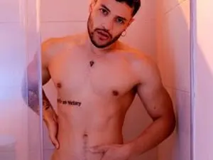 Streamate Nude Webcam of EnzoCapone