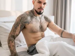 Streamate Watch Live Sex Cams of Adil_nova_lock