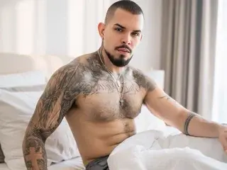 Streamate Free Porn Cam of Adil_nova_lock