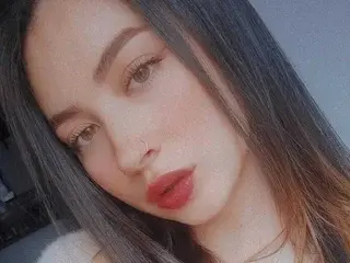 Streamate Watch Live Sex Cams of RoxanneWill