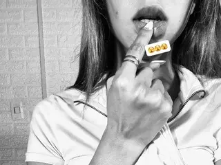 Streamate Live Porn of Sara_Love_100