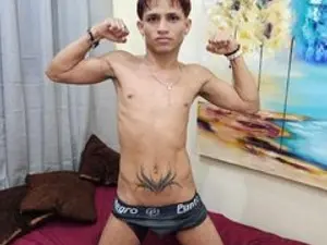 Streamate Adult Webcams of TWINK_SEXO