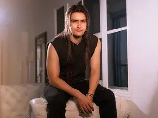 Streamate Watch Live Sex Cams of LucaHoffman