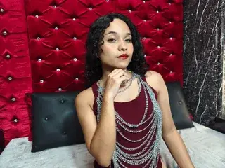 Streamate Sex Chat of Isabella_Ramirezz