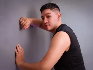 Streamate Watch Live Sex Cams of NicoHoffman