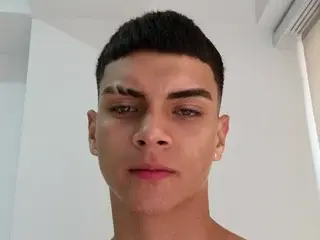 Streamate Free Porn Cam of AlphaRider