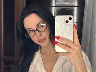 Streamate Best live sex cam show of RoxyHey