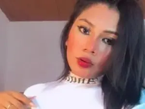 Streamate Free Porn Cam of Anto_dolls021