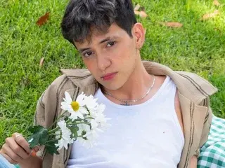 Streamate Sex Cam of GabyThombs