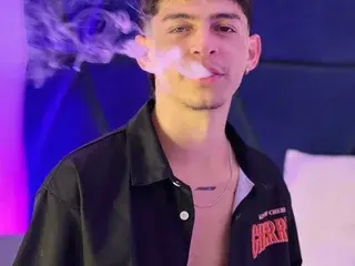 Streamate Live Porn of Logan_Woods