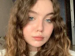 Streamate Sex Cam of LuxSopphiaaa