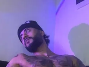 Streamate Sex Chat of yio_cohen18