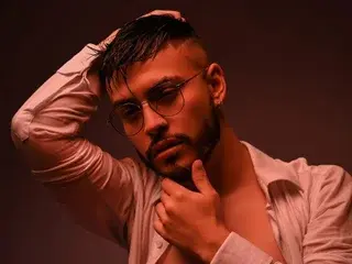 Streamate Live Sex of Aiden_Gray