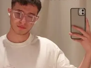 Streamate Sex Chat of Viiolett_Lover