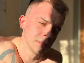 Streamate Sex Cam of MaxBliss