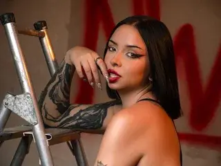 Streamate Watch Live Sex Cams of NaiaWhisper