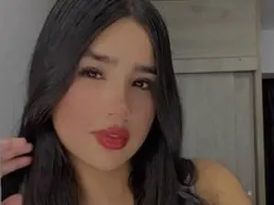 Streamate Free Porn Cam of KarinaLopeez