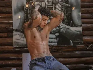 Streamate Free Live Porn of Aron_ford