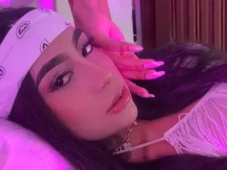 Streamate Watch Live Sex Cams of CandyMarilyn