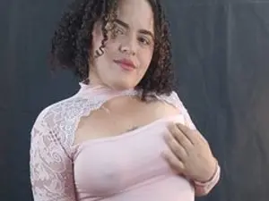 Streamate Free Live Porn of LatinHeat18