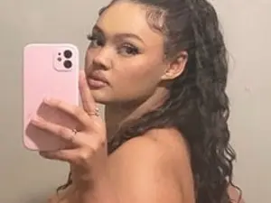 Streamate Adult Webcams of MadiAyala