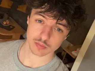 Streamate Nude Webcam of Youngbo19