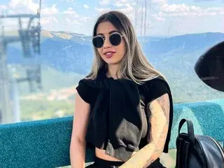 Streamate Free Live Porn of RoseDiamond18