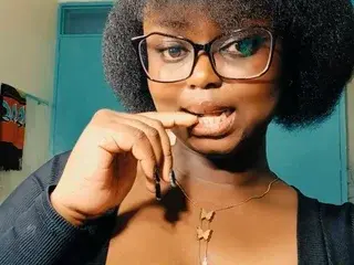 Streamate Nude Webcam of PrettyDoll22