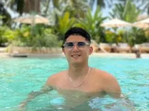Streamate Live Sex of DANNYYHOT