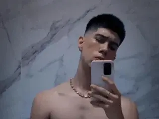 Streamate Sex Cam of Jhony33