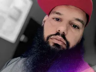 Streamate Nude Webcam of GuesssWho24