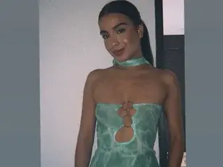 Streamate Best live sex cam show of emmaelliss