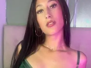 Streamate Free Live Porn of JuliiSexx