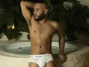 Streamate Live Porn of CHRISTIANHADID